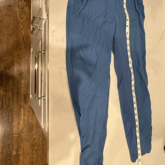 Lululemon Dance Studio Mid-Rise Cropped Pants - Picture 5 of 9